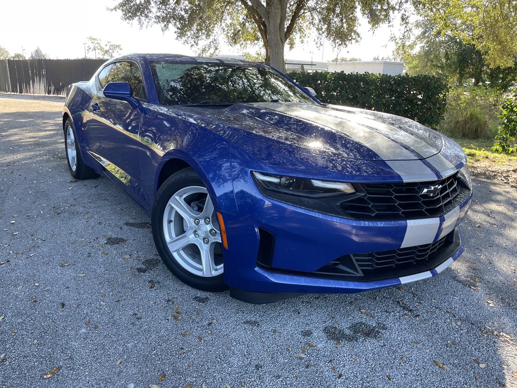 2021 Chevrolet Camaro 1LT's photo
