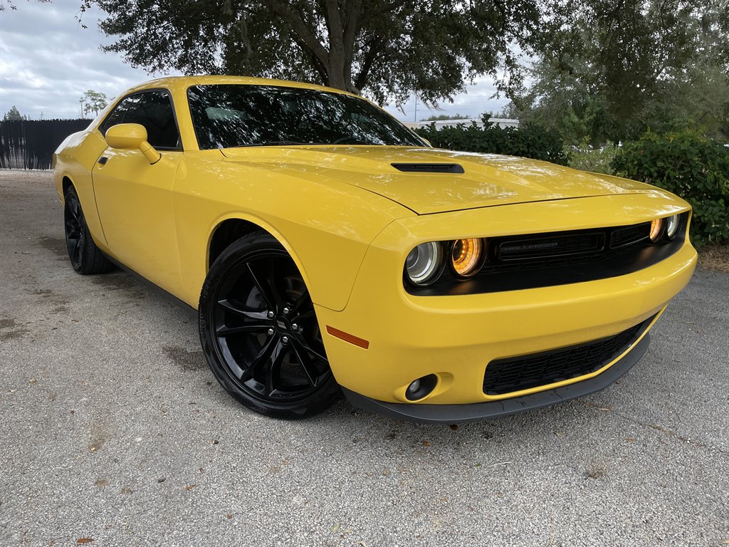 2018 Dodge Challenger SXT's photo