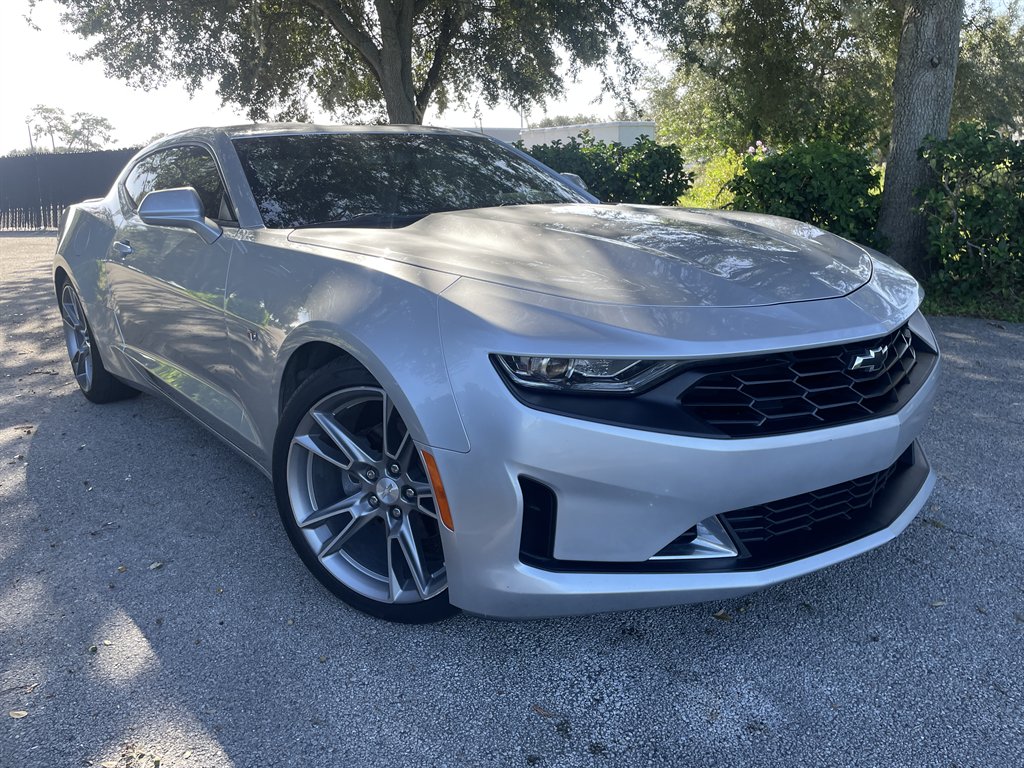 2019 Chevrolet Camaro 1LT's photo