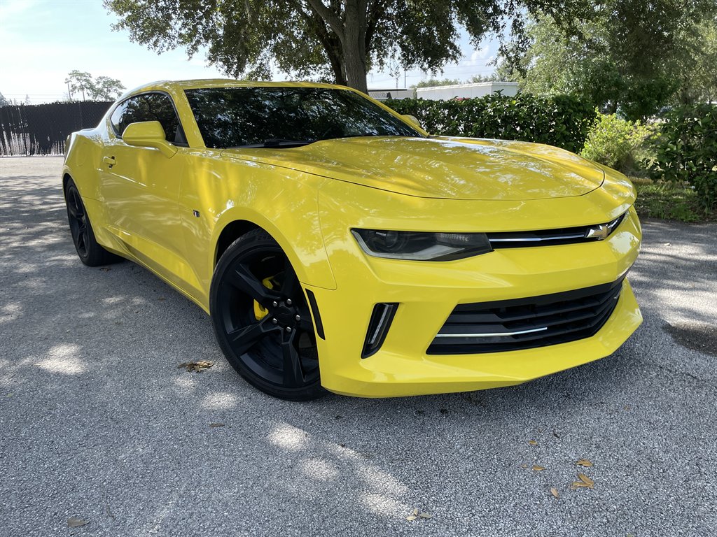 2018 Chevrolet Camaro 1LT's photo