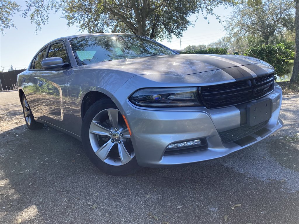 2018 Dodge Charger SXT's photo