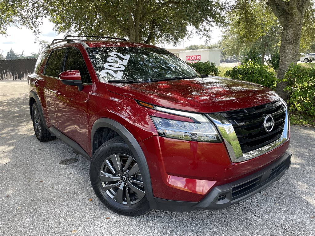 2022 Nissan Pathfinder SV's photo