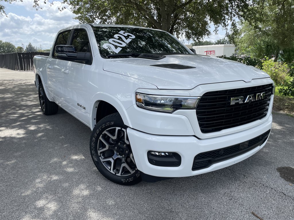 2025 RAM Ram 1500 Pickup Laramie's photo