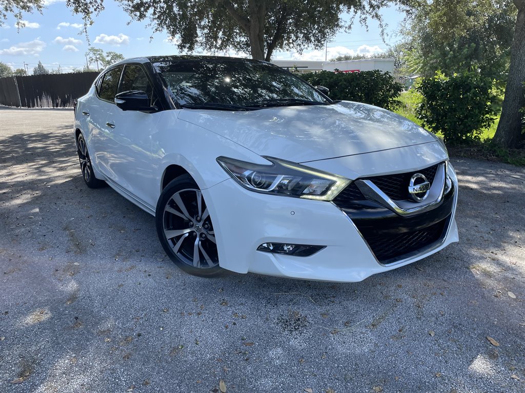 2016 Nissan Maxima Platinum's photo