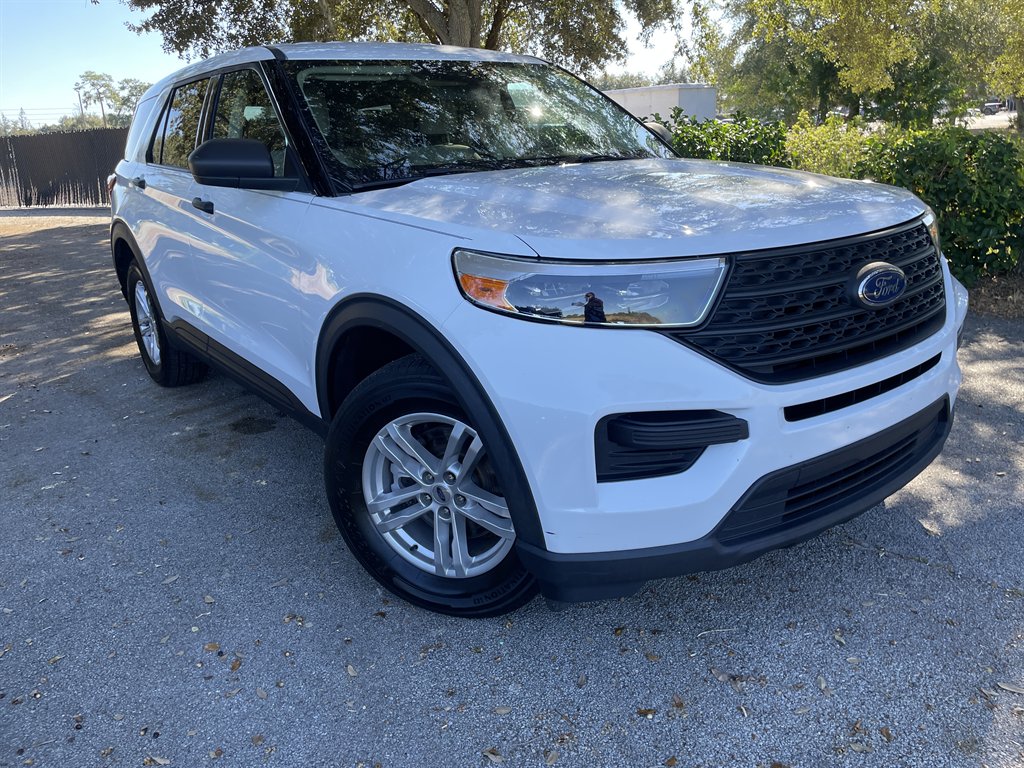 2022 Ford Explorer Base's photo