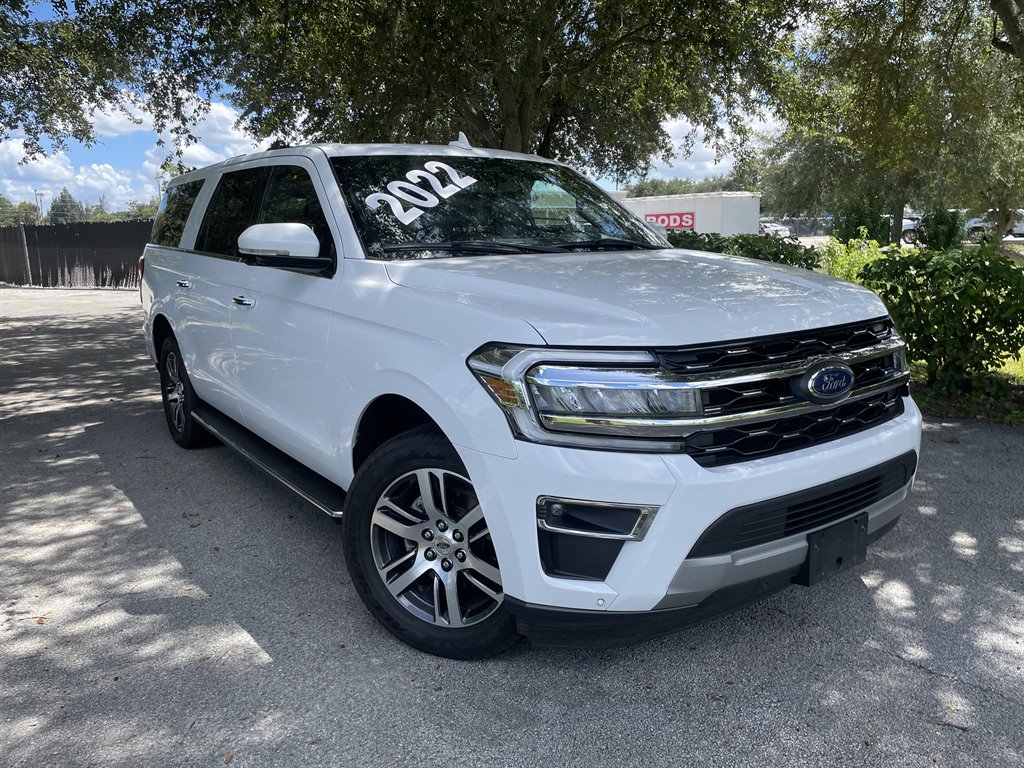 2022 Ford Expedition Limited's photo