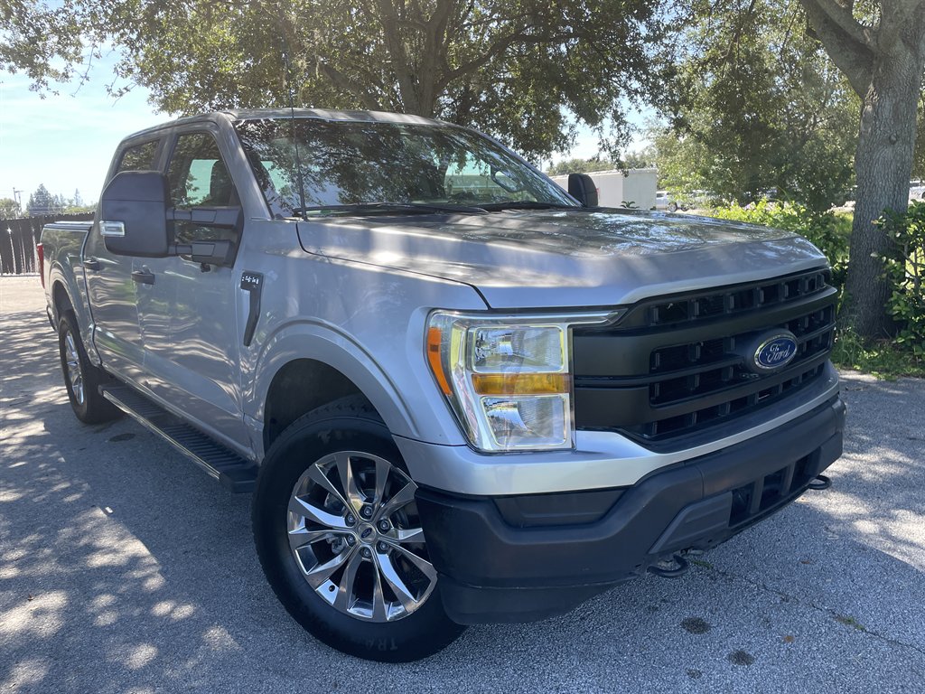 2021 Ford F-150 XL's photo