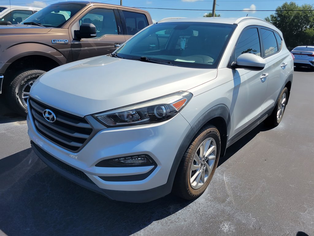 2016 Hyundai Tucson SE's photo